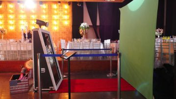 photo booth rental in dubai