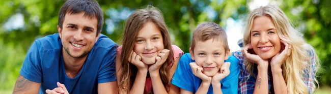 The-Quick-Guide-to-Family-Photo-Poses—Quick-photo